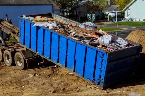 Pros and Cons of Dumpster Rental Vs. Junk Removal